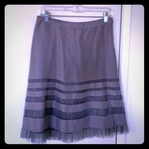 Banana Republic gray silk knee length skirt